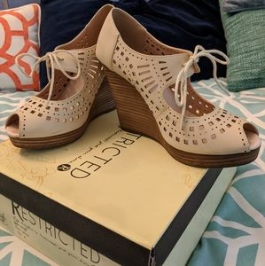 Lazer-cut Lace-up Cream Wedges